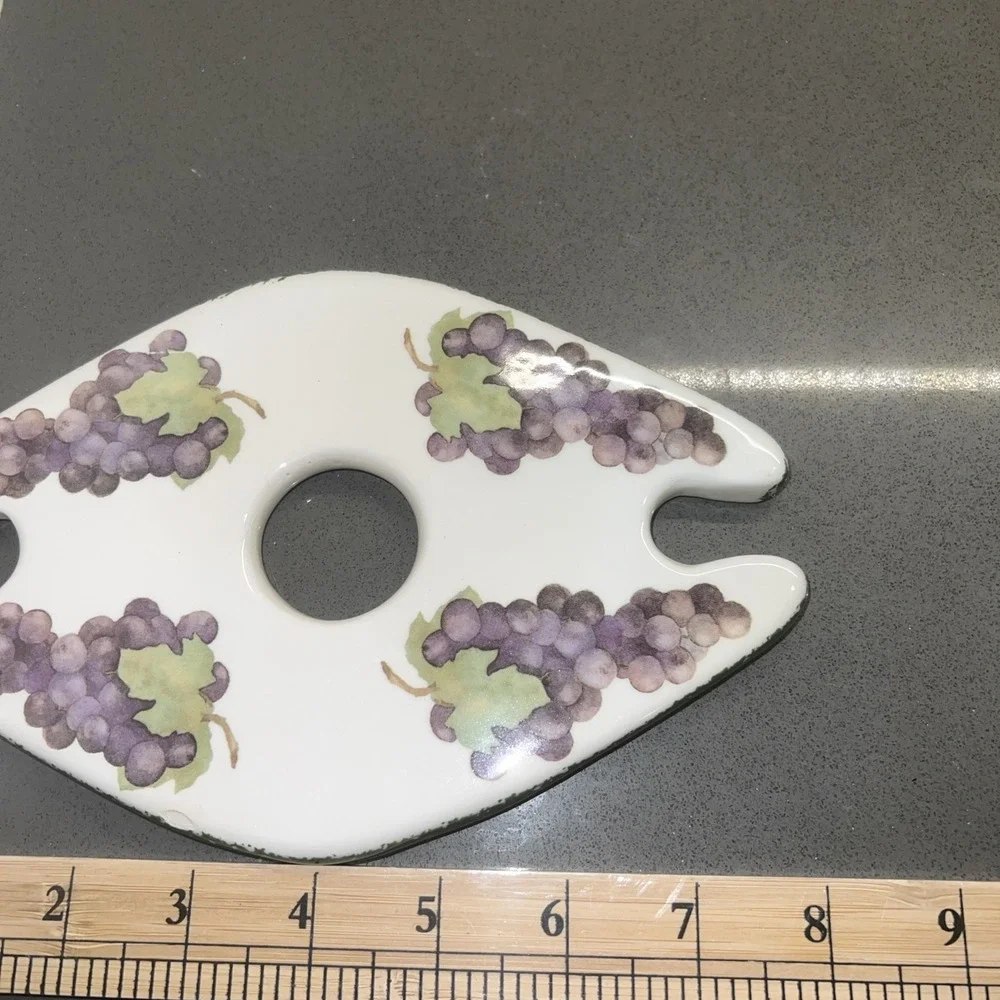 Top Notch Procelain Grape Vine Design Wine Bottle & Wine Glass Holder Made n USA